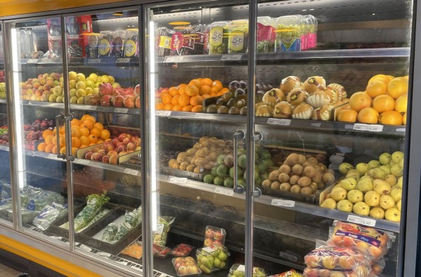 Balcão refrigerado com portas de vidro REMIS