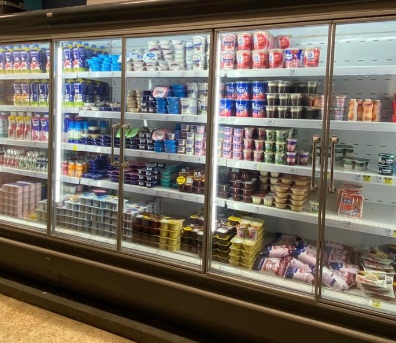 SAFE T MAX instalada em supermercado - seção de laticínios